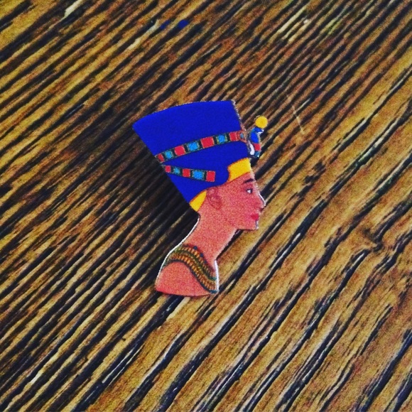 K. LaRoyce Pins Jewelry - 'Nefertiti' - Lapel Pin